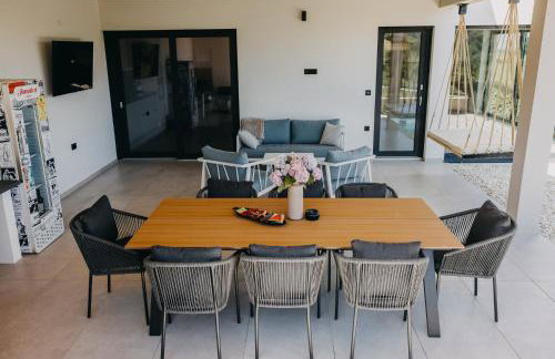 Novak Home - Luxury villa with indoor pool & sauna - Photo 43