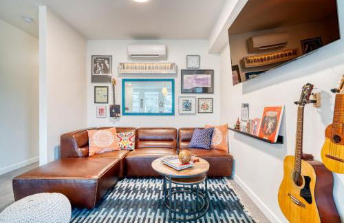 Luxury Penthouse - Rooftop Deck - 3BR - AC - Photo 2