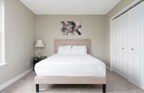 Peaceful Modern Home near Avon - Foto 27