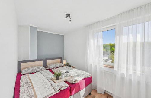 BAT Home Solutions Trierweiler - alles was ein Hotel nicht bietet - 5 Apartments 40 bis 120 qm für bis zu 29 Personen - 5-Raum-Apartment barrierefrei - 60 qm Balkon mit Blick bis Luxemburg - einzeln bis komplett buchbar - 3 Min zur A64 - Foto 59