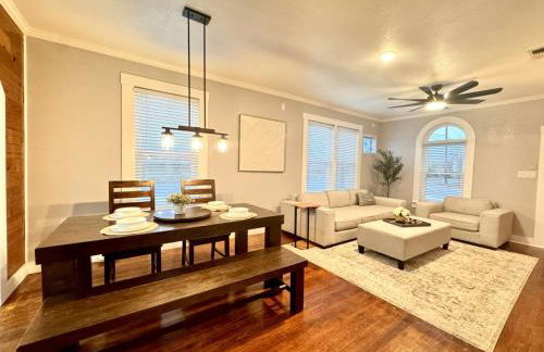 The River City Haven- Cozy, Spacious Home Near Downtown - Foto 2