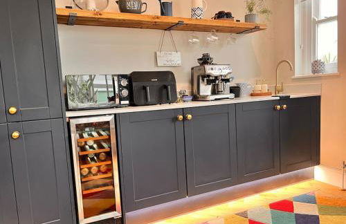 House in Appledore with Hot Tub and own parking - Foto 37