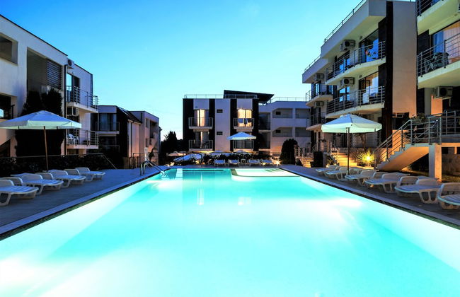 New Line Village Apartments - Foto 1