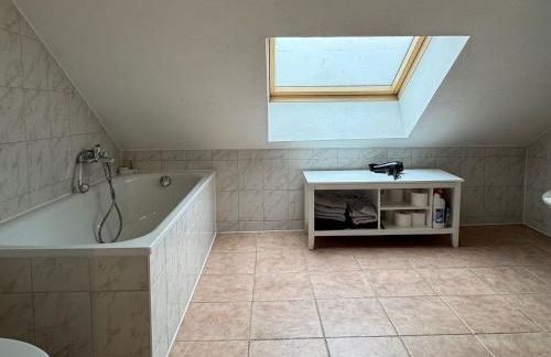 Helles Appartment, WLAN, Netflix, Nähe CHIO - Foto 11