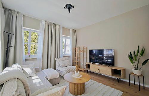 NEU! KINGS-Apartment - 300m zum Bahnhof - 6 Personen - Küche - Gerberplatz - Foto 24