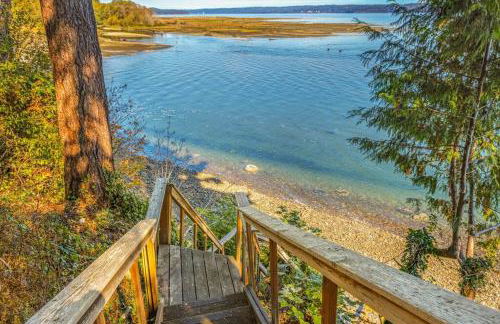 4BR waterfront home with beach access and views - Foto 19