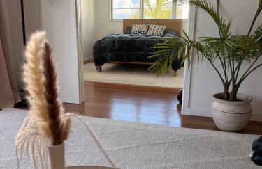 The Collins - Beachfront Bliss & Art Deco Ocean View - Foto 2