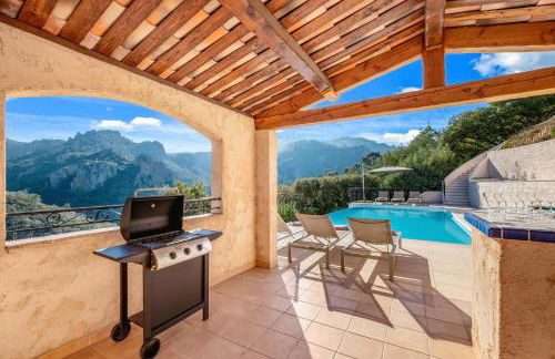 Luxury Villa for 8, private pool, airco, sea and mountain views - Foto 16