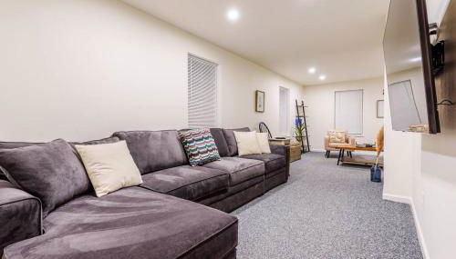 Saratoga Serenity: Charming Rental Nearby Downtown - Photo 3