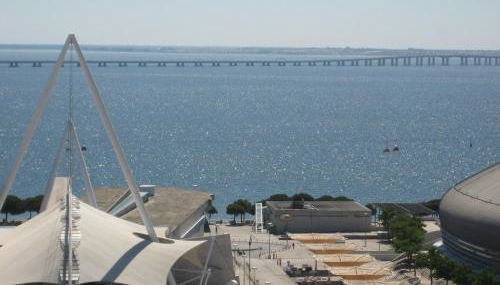 Haven in Lisbon - Exquisite Top Floor with 7 meters Balcony to the Longest Waterfront in Lisbon - Foto 5