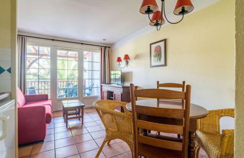 Appartement Coquet avec Piscine et Balcon à Ciboure, Proche Golf de la Nivelle - FR-1-4-480 - Foto 6