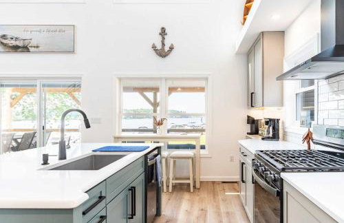Lakeview Retreat, 6BR with Hot Tub Bliss - Foto 20