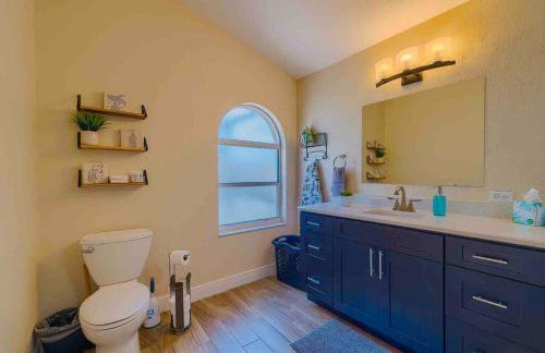 Spacious Home - Heated LED Pool & Ping Pong - Foto 27