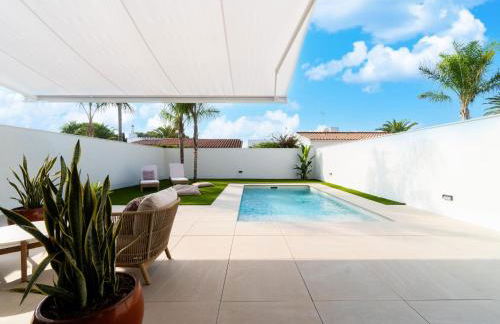 Sunny Villa by Platja Ardiaca - Photo 7