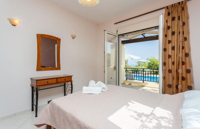 Villa Georgia Large Private Pool Walk to Beach A C Wifi Car Not Required - 1976 - Foto 23