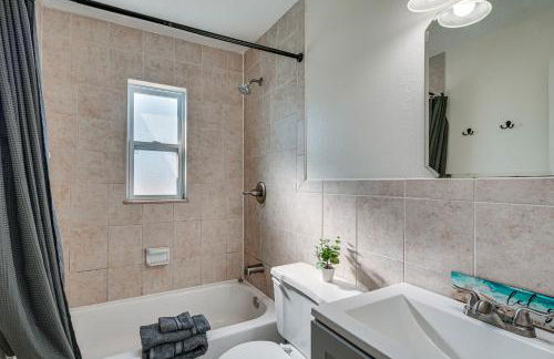 1 Mi to Boat Ramp Bokeelia Home with Screened Patio - Foto 11