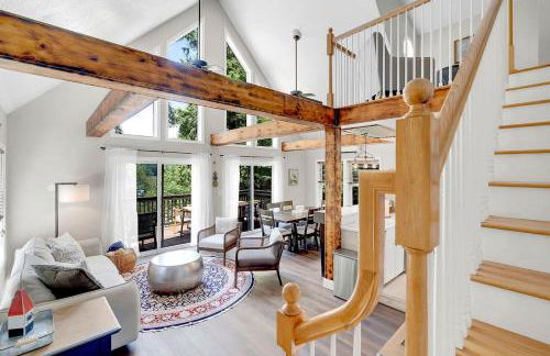 Waterfront Access with Kayaks Private Deck and a Firepit - Photo 13