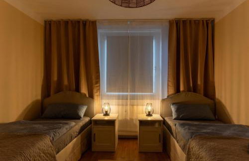 Zentral, nähe HBF, Supermarkt, Bahn vor Ort - Foto 14