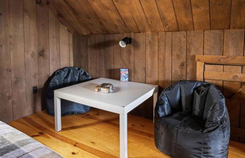 Cabin w Fireplace Fire Pit Grill & Games - Foto 27