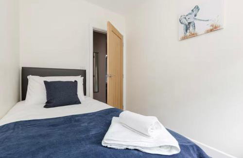 Norris Stays - Sleeps 7 by M55 - Photo 14