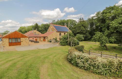 Calf House - Photo 12