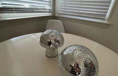 Entire Home by Newport Beach, Disneyland and SNA! - Foto 11