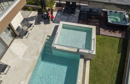 Almi-Cove Hilltop Villas - Photo 30