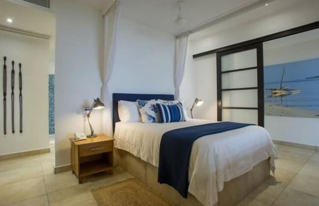 The Oyster Bay Hotel Suites - Photo 4