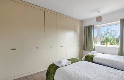 Awesome Games Room House! East Midlands Airport, Donington Park, with FREE parking - Foto 21