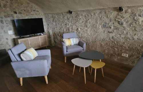 Maison de Village avec Piscine et Terrasse - Foto 29