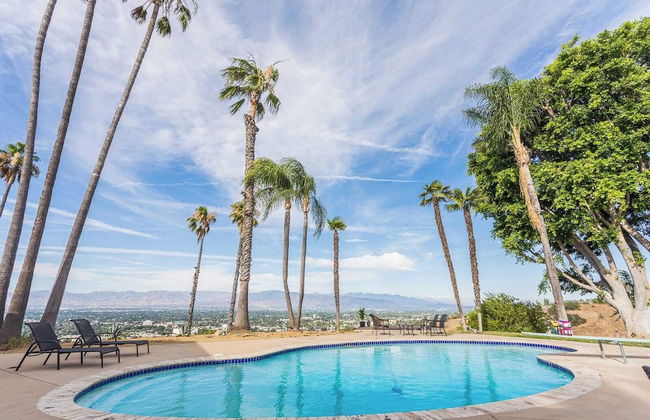 Oak Hills by Avantstay Panoramic View, Pool, Spa - Foto 4