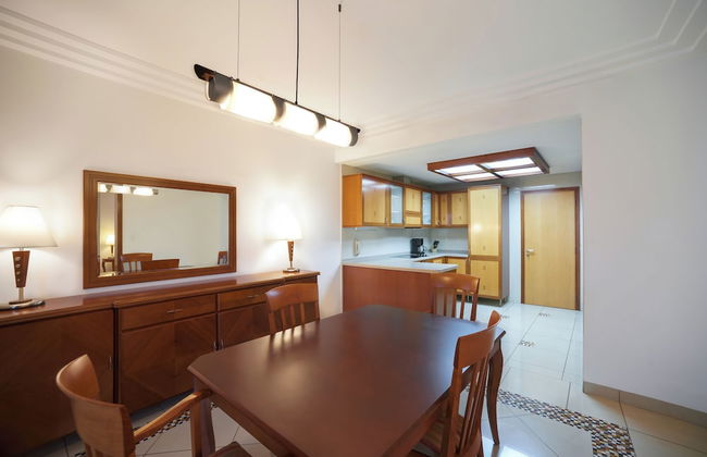 Grand Hyatt Residence - Photo 15