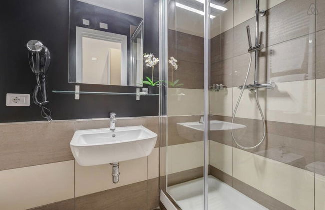 Hanky Suite - Photo 7