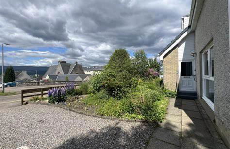 Lomond Villa - Photo 2