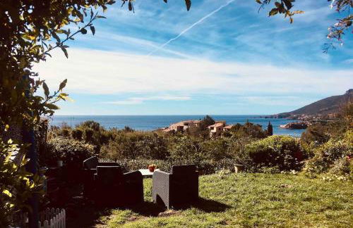 Panoramic Sea View Villa in private residence with pool - Photo 21