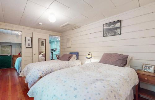 Walk to Town! Dog-Friendly Quincy Getaway with Deck - Foto 11