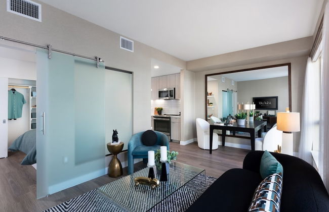 Vasara Menlo Park Condos - Photo 7