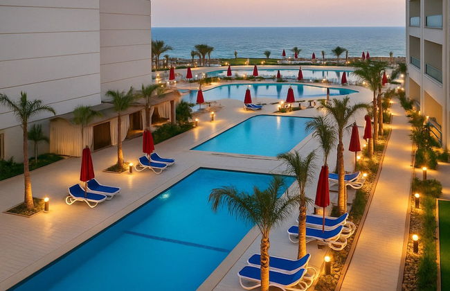 Discover Tranquility by the Sea at Porto Said Resort - Foto 15