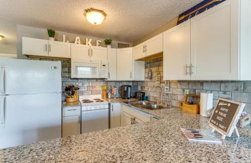 Pool Access and Lake View Osage Beach Condo! - Foto 2