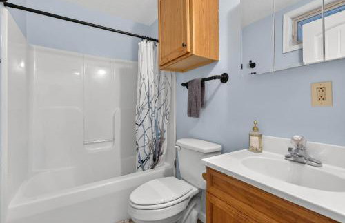 20 acres w Private Pavilion, Fireplace & Fire Pit - Foto 24