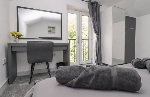 The View - Peaceful Duplex Apartment with Views, Parking & Wifi - Foto 20