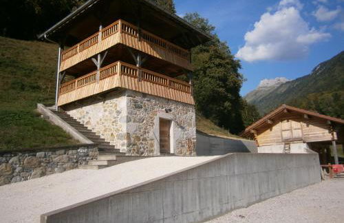 Mazot de Joe avec son hammam entre la Clusaz et Annecy - Foto 1