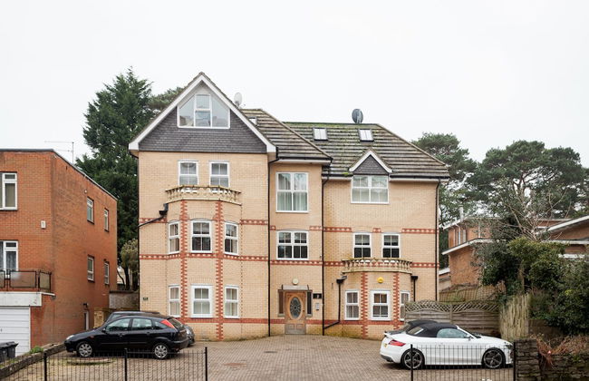 Stunning Contemporary Apartment - Foto 17