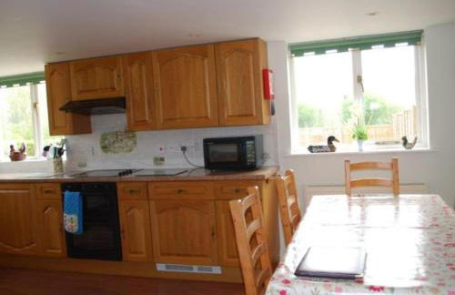 Cottage Sleeps 4 - Pet Friendly w Free Parking - Foto 21