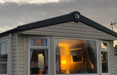 Deluxe 3 bedroom caravan in Haven's Seton Sands Holiday Village,Wifi - Foto 12