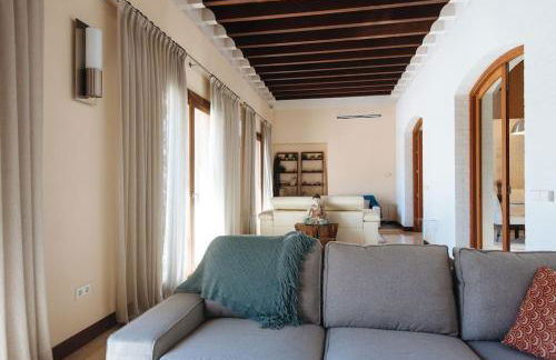 Rabadan Brand New Amazing House with Terrace Parking - Foto 27