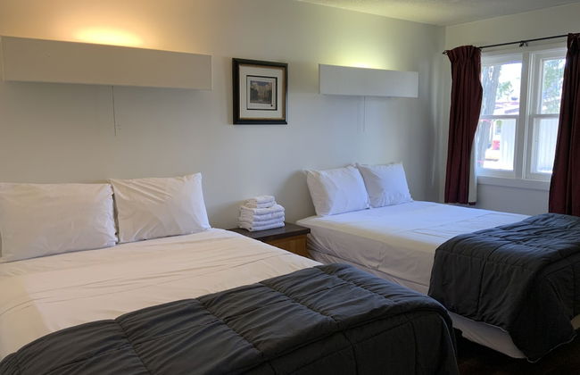 Tally-Ho Inn - Foto 79