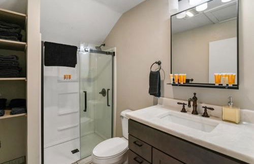 Fife Lake Lodge 2BR Loft with Kitchen & Lake Views - Foto 14