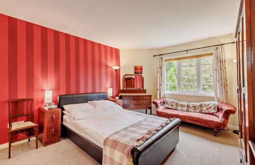 3 Bed in Cemmaes 93080 - Photo 11