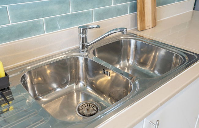 Contemporary Living by The Sea 2BD New Listing - Foto 18